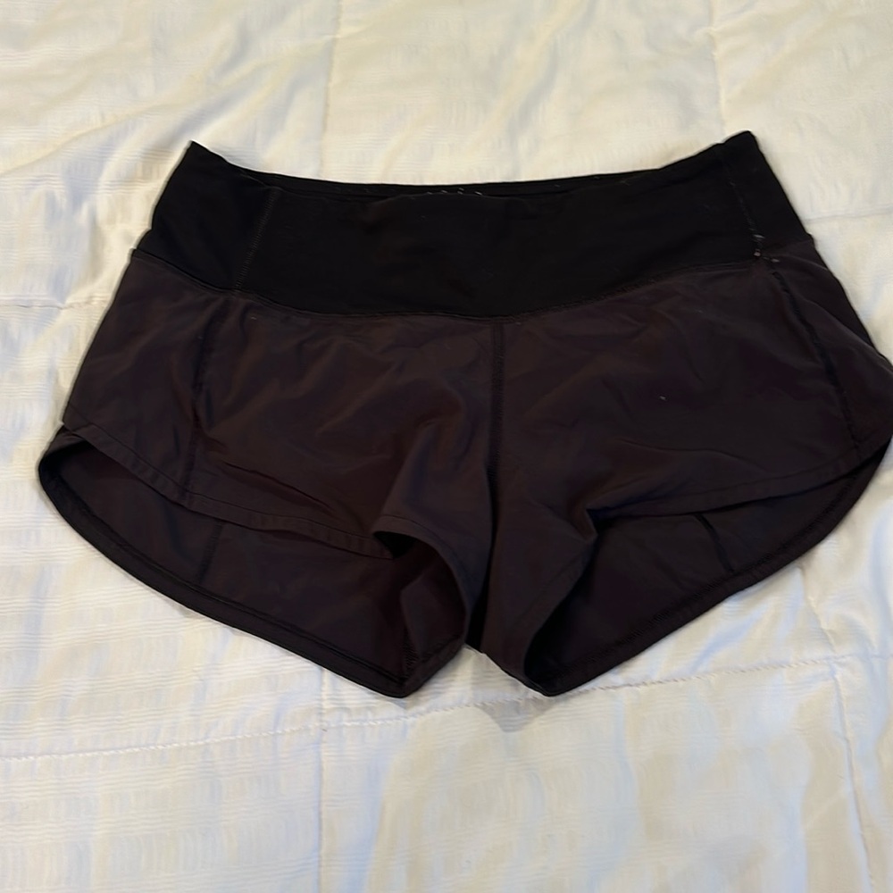Lululemon Black 2.5in Speed ups, Size: 2